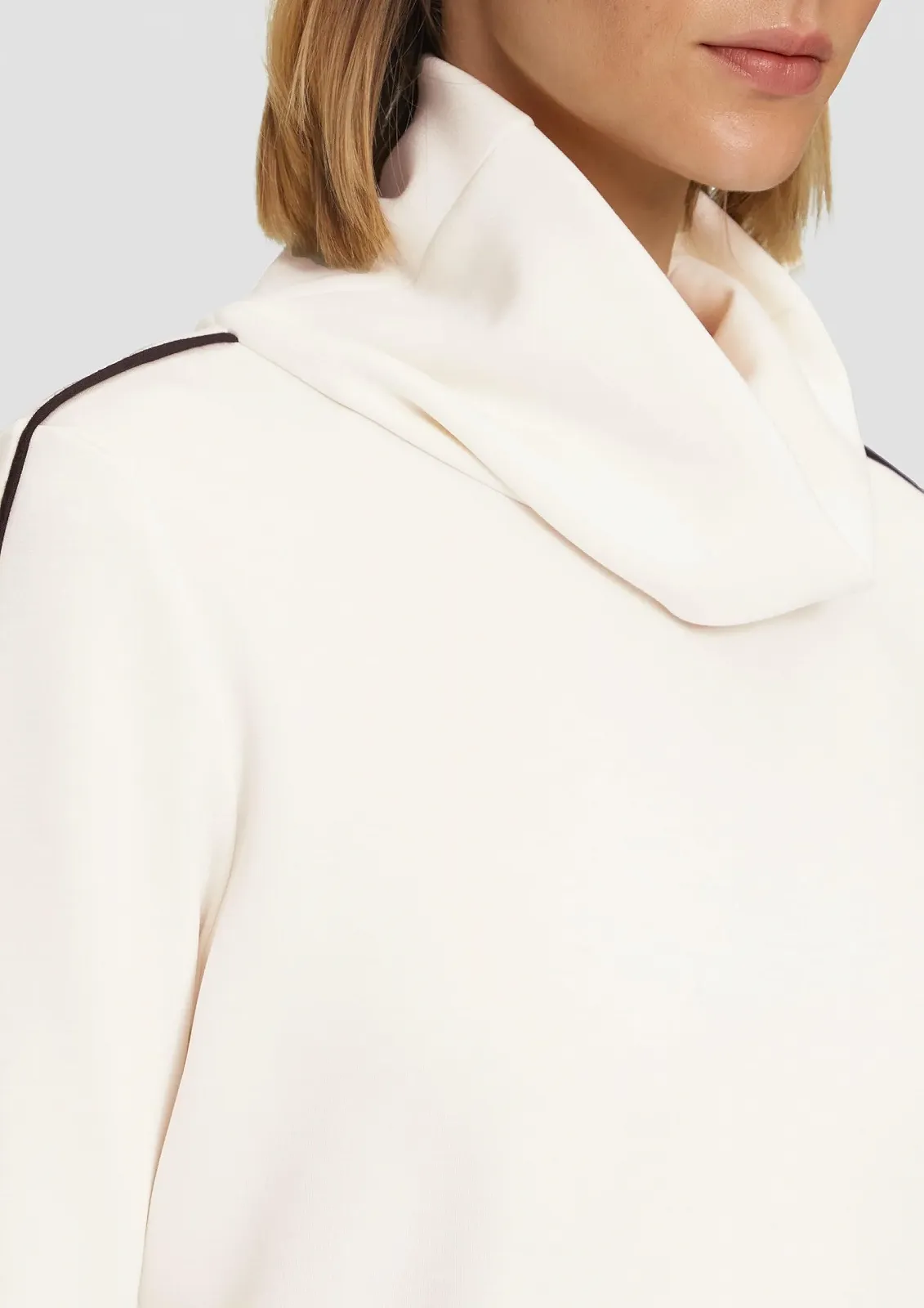 Толстовка s.Oliver BLACK LABEL с контрастными деталями и разрезами на рукавах, фото №3