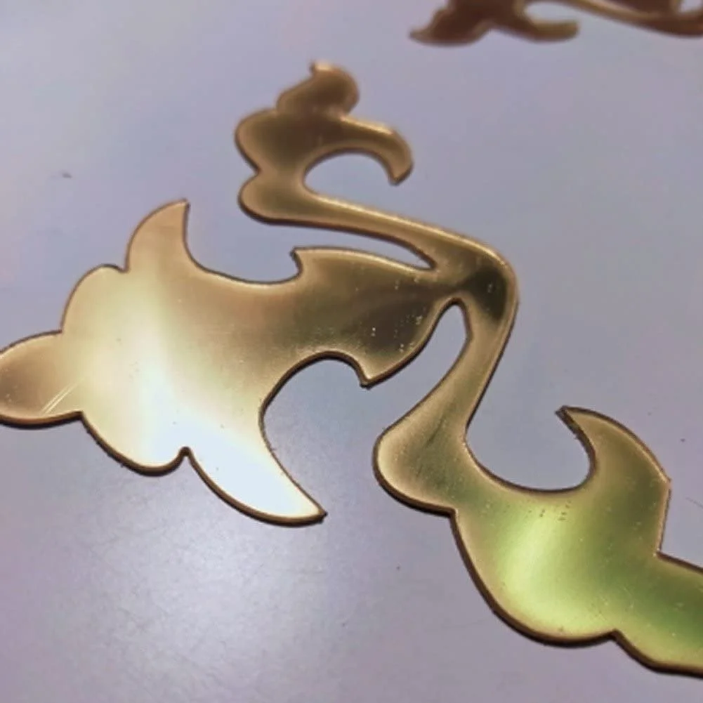 Наклейки на стіну Hrippy Furniture 3D Mirror 4 штуки Геометричний візерунок Золотистий/Сріблястий, фото №8 Наклейки на стіну Hrippy Furniture 3D Mirror 4 штуки Геометричний візерунок Золотистий/Сріблястий, фото №8