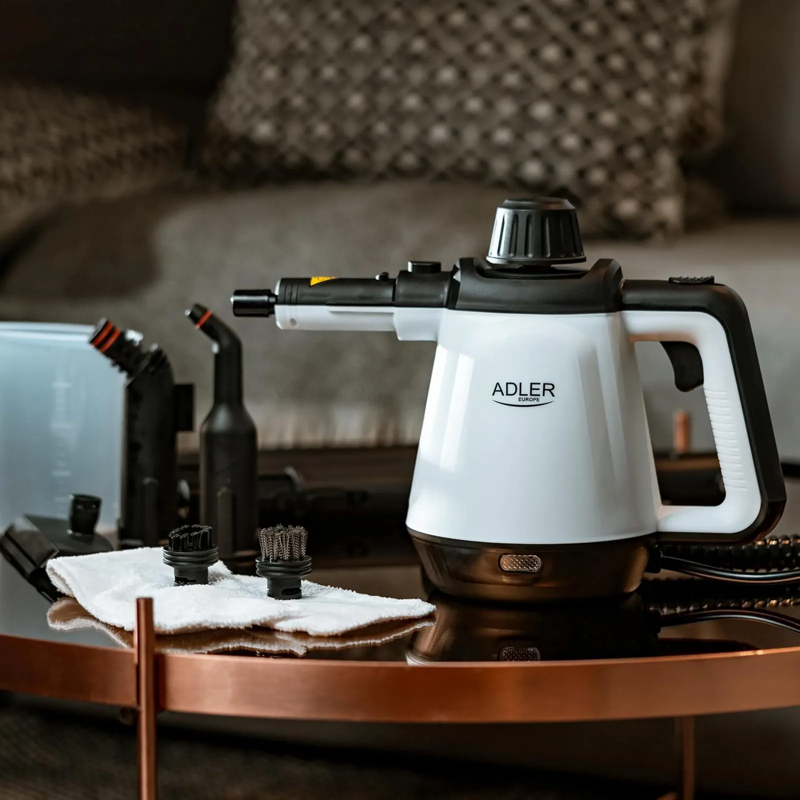 Пароочисник ADLER 2000W Максимальна потужність, резервуар для води 450 мл, фото №9 Пароочисник ADLER 2000W Максимальна потужність, резервуар для води 450 мл, фото №9