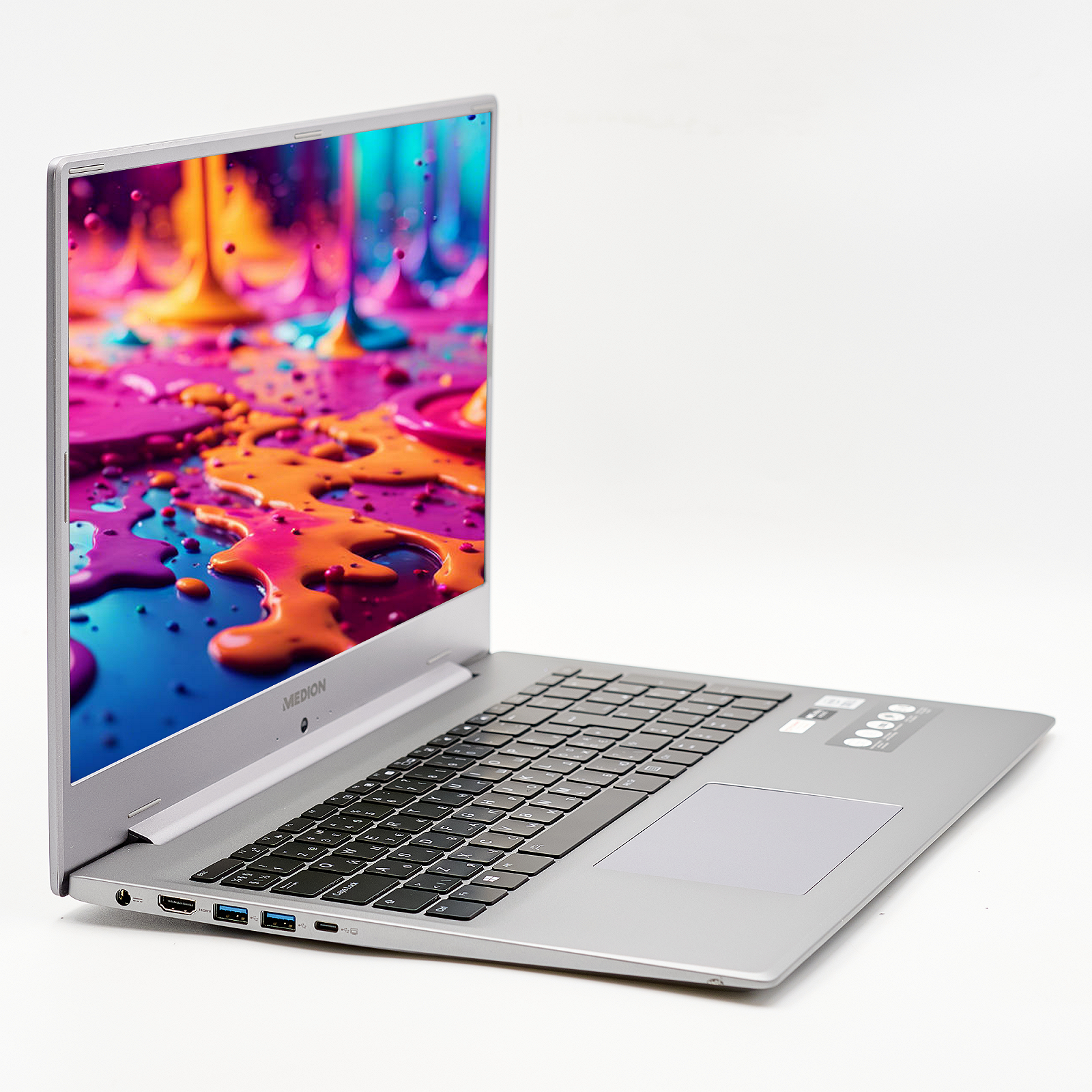 Ноутбук 17,3" Medion (Lenovo Group) Akoya S17403 Intel Core i3-10110U RAM 16 ГБ SSD 512 ГБ Intel Graphics Підсвітка Win10 (4475), фото №3