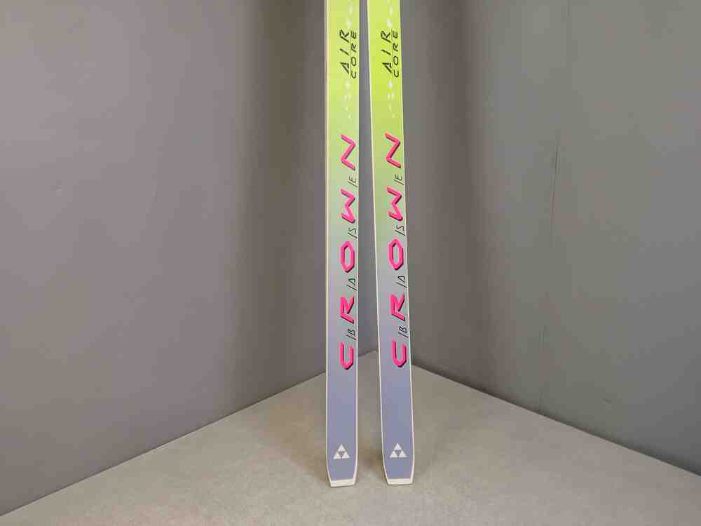 Беговые лыжи Fischer Crown base 700, фото №2 Беговые лыжи Fischer Crown base 700, фото №2