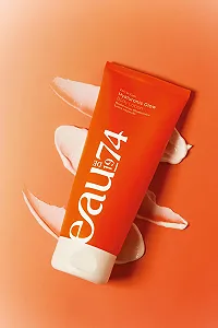 Лосьон для тела Eau de Capri Hyaluronic Glow 200 мл Увлажняющий лосьон для тела с гиалуроновой кислотой и маслом ши Легкая текстура, против сухости, уход за всеми типами кожи synthetic.ua - Фото 1