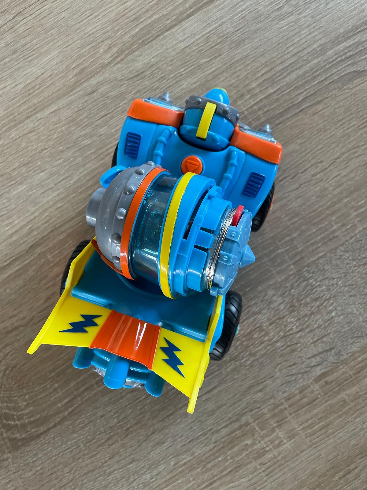 Пластикова машинка з пусковою установкою та фігуркою SUPERTHINGS Kid Kazoom Vehicle зломана фігурка частково, фото №2