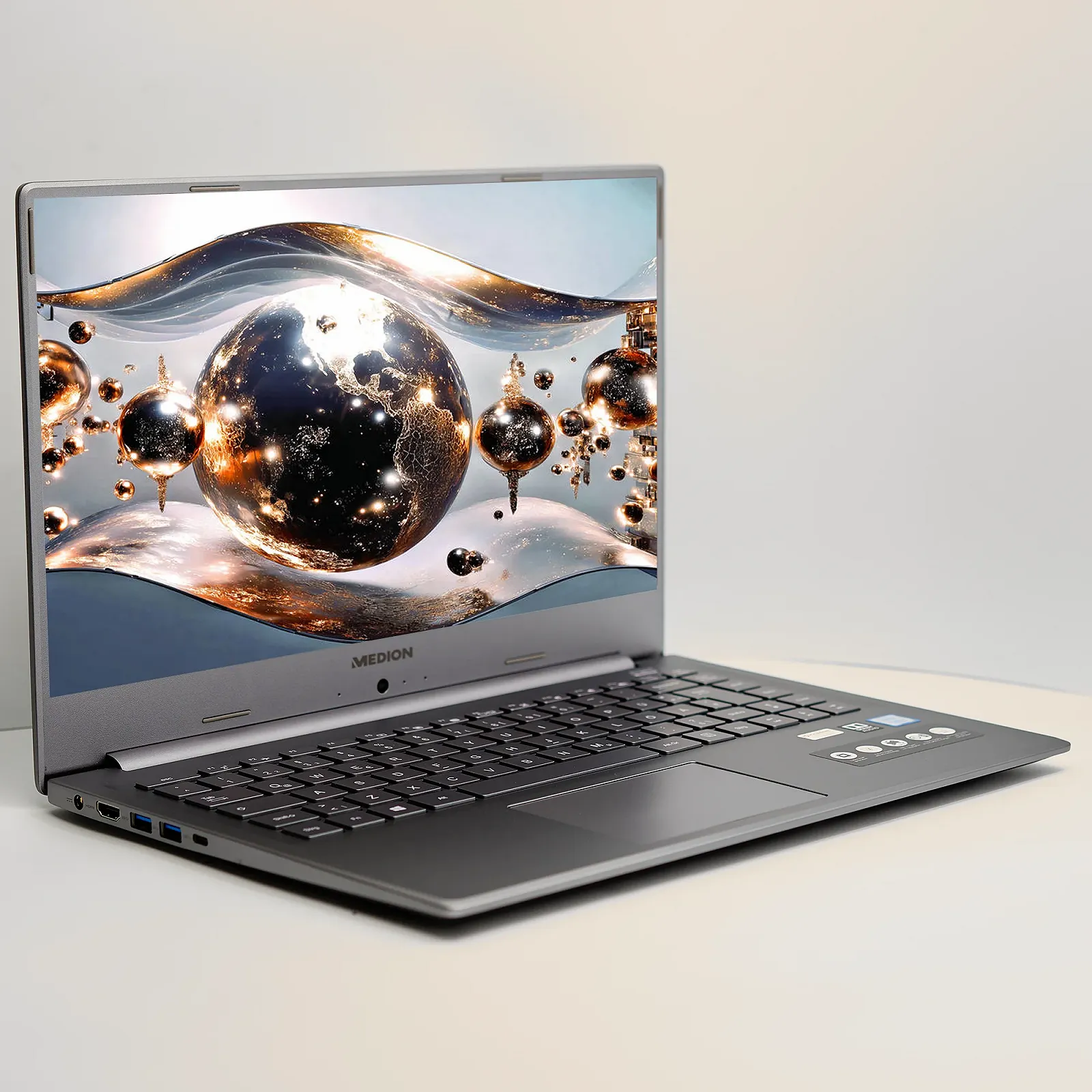 Ноутбук 15.6'' Medion (Lenovo Group) Akoya P15646 | Intel Core i7-8565U | IPS (1920x1080) FullHD | RAM 8 ГБ | SSD 256 ГБ | Nvidia GeForce MX250 | Intel UHD Graphics 620 | Метал | Win11 (5074), фото №3