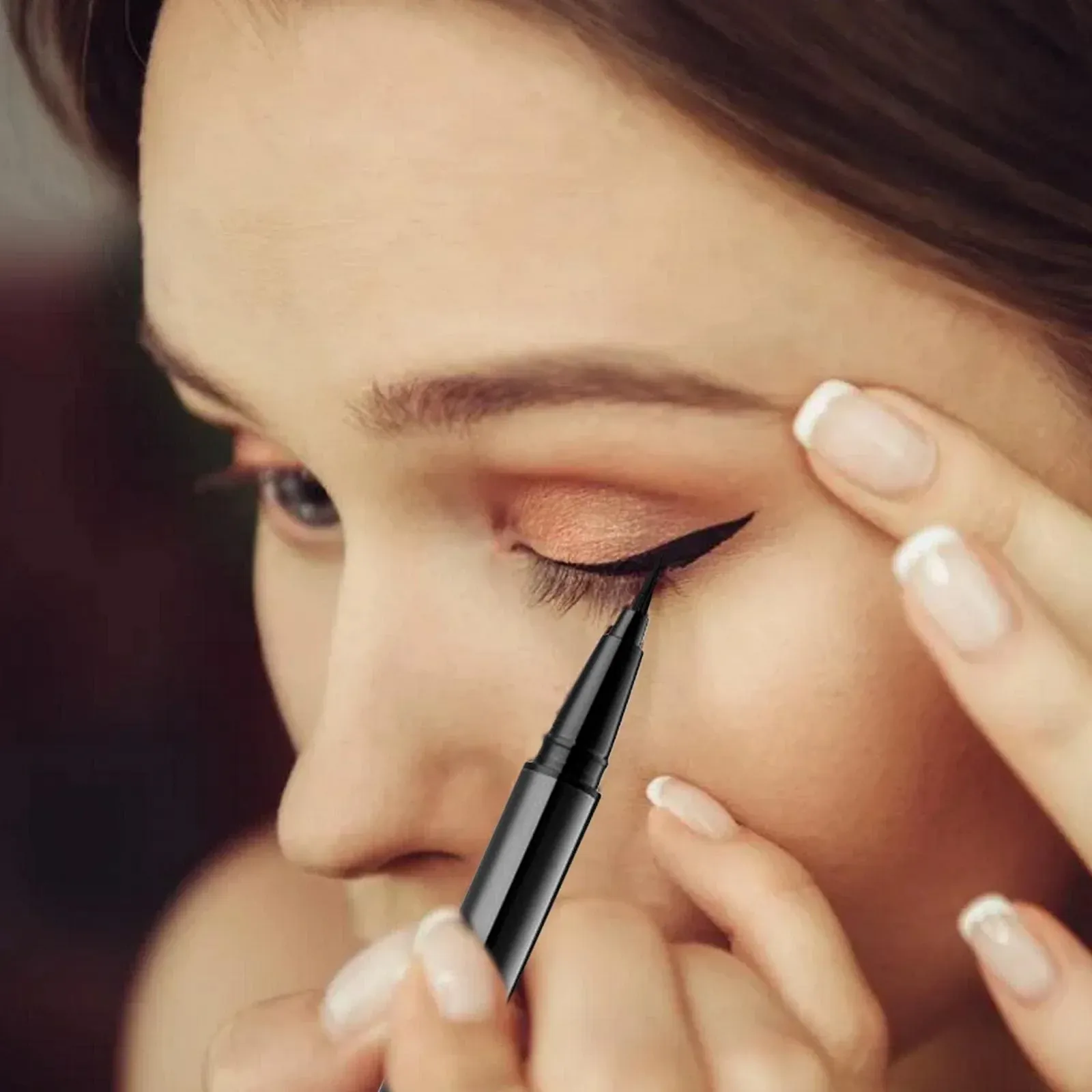 Подводка для глаз Lingjiong водостойкая, фото №4 Подводка для глаз Lingjiong водостойкая, фото №4