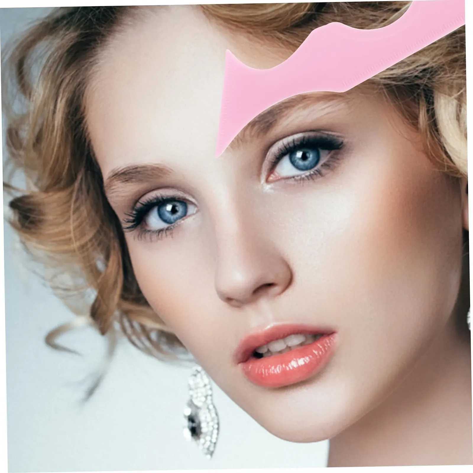 Инструмент для подводки глаз FRCOLOR Силиконовый трафарет, фото №7 Инструмент для подводки глаз FRCOLOR Силиконовый трафарет, фото №7