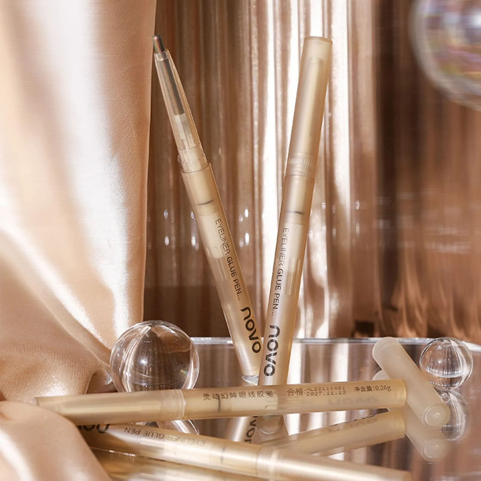 Підводка Металік Блиск Хамелеон 24 год, високопігментована, стійка, водостійка, фото №7 Підводка Металік Блиск Хамелеон 24 год, високопігментована, стійка, водостійка, фото №7