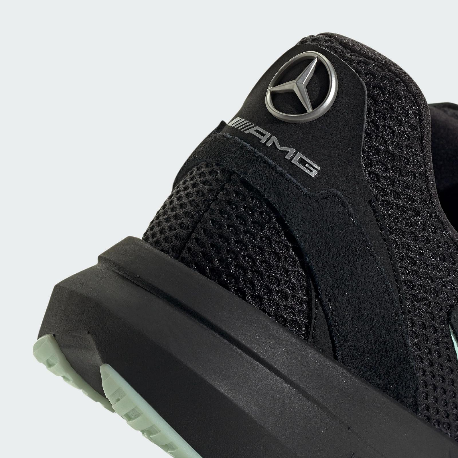 Унісекс Взуття adidas Mercedes AMG Petronas Formula One Team Lightblaze, фото №4 Унісекс Взуття adidas Mercedes AMG Petronas Formula One Team Lightblaze, фото №4