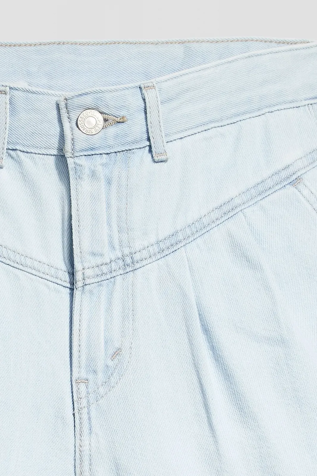 Женские джинсовые шорты Levis - Featherweight Mom Short Poole Party - 24, фото №7