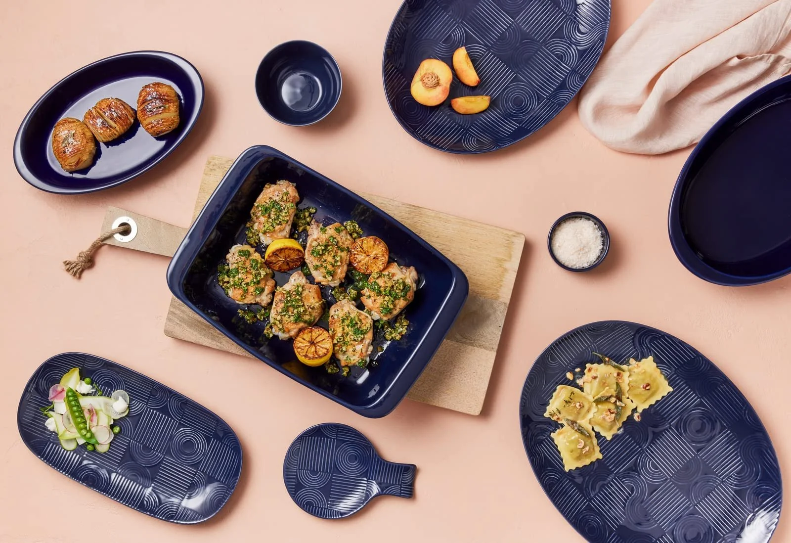 Овальна форма для запікання Maxwell & Williams Arc HY0129 25 x 16 x 5.5 см Кераміка Синій індиго у подарунковій упаковці, фото №3