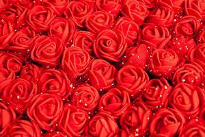 Букет роз из фоамирана с фатином Лентомания 20мм красный ROSEFOM20RD - Фото 1