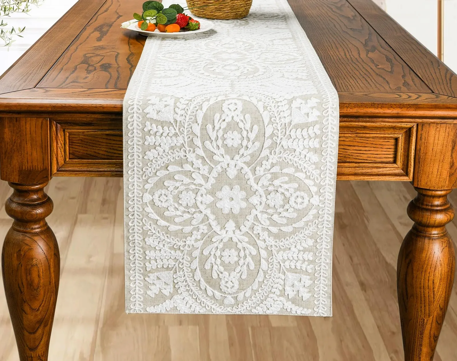 Ранер на стіл KEVA Boho Farmhouse Linen Rustic Vintage Embroidered Білий 13 x 72 дюйми, фото №8 Ранер на стіл KEVA Boho Farmhouse Linen Rustic Vintage Embroidered Білий 13 x 72 дюйми, фото №8