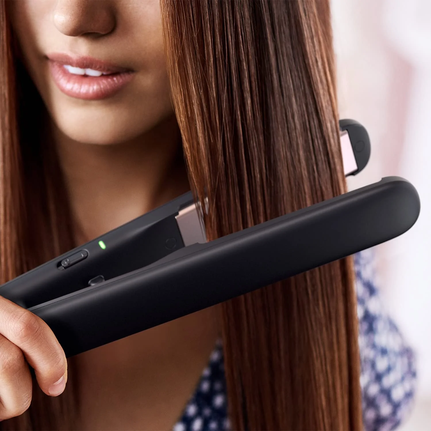 Выпрямитель для волос Philips Essential HP8321/00 100 mm 210°C, фото №3 Выпрямитель для волос Philips Essential HP8321/00 100 mm 210°C, фото №3
