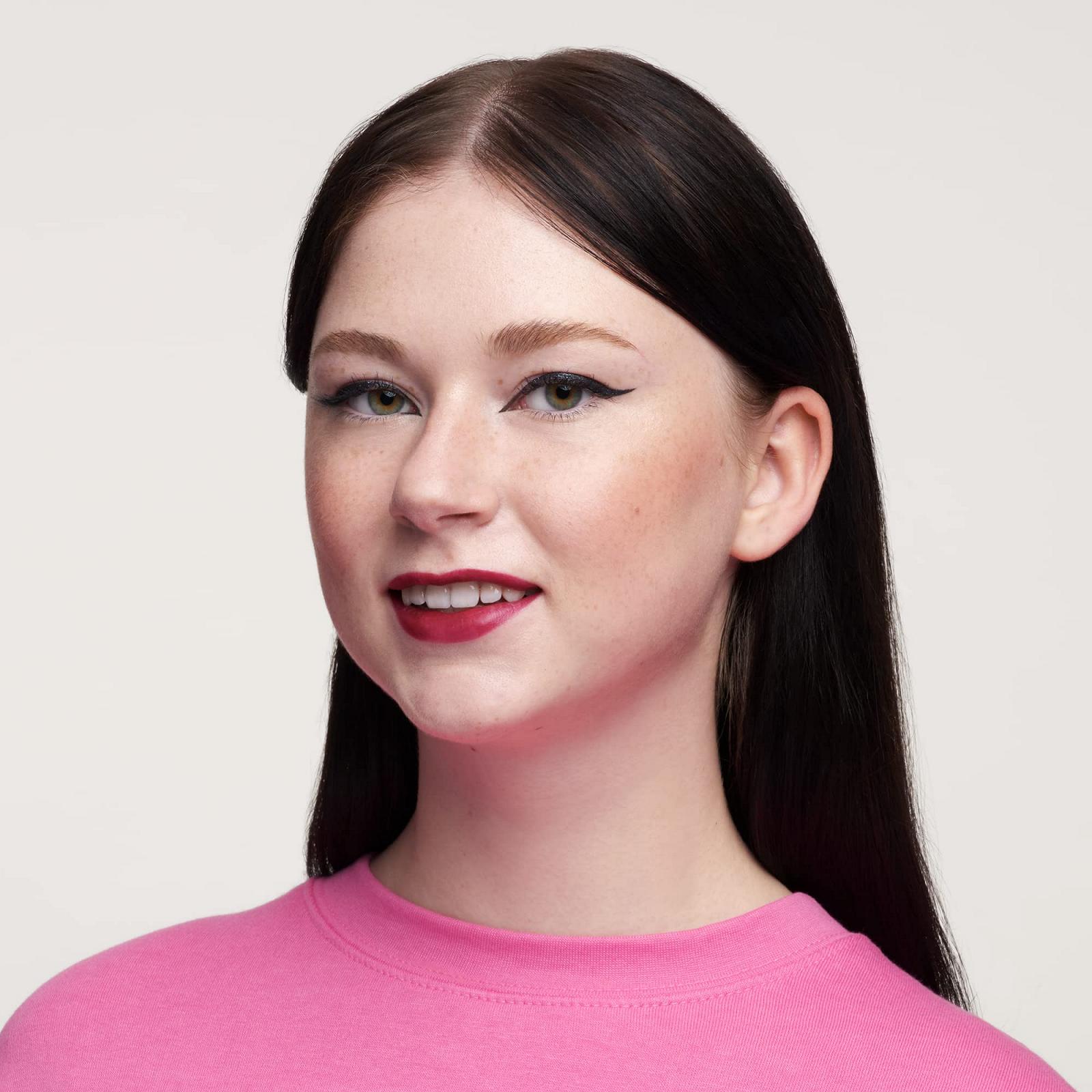 Жидкая губная помада Essence 8H Matte No. 08 Красный Матовая Водостойкая Упаковка 1 (2.5 мл), фото №5 Жидкая губная помада Essence 8H Matte No. 08 Красный Матовая Водостойкая Упаковка 1 (2.5 мл), фото №5