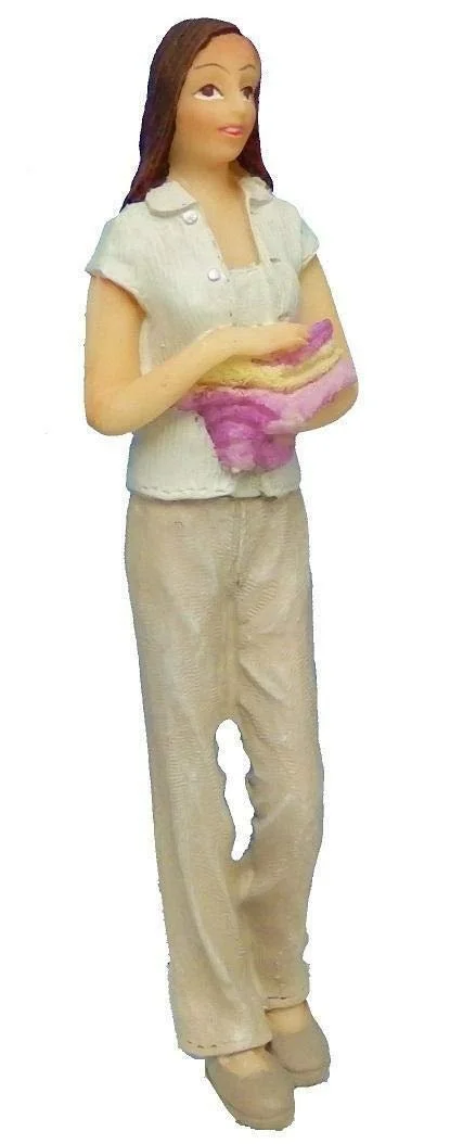 Кукла Melody Jane Dollhouse Modern Ladies Wearing Towels 1:12 из смолы, фото №1 Кукла Melody Jane Dollhouse Modern Ladies Wearing Towels 1:12 из смолы, фото №1