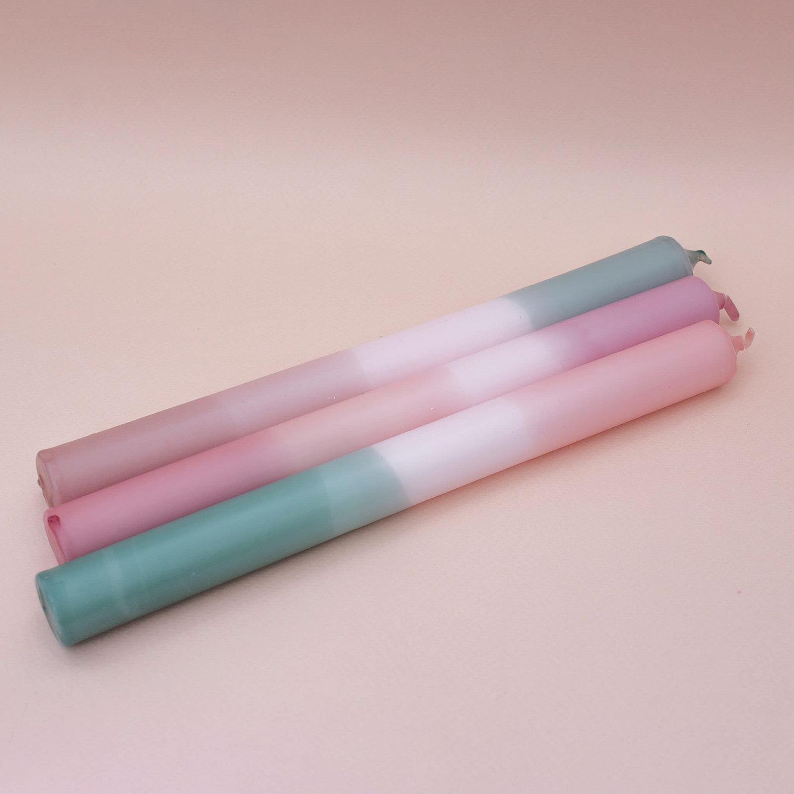 Свічки MADAM ERLE Hedda Набір 3 шт. Дуже довгі Кольорові Свічки-паличники Пастельні кольори, фото №2 Свічки MADAM ERLE Hedda Набір 3 шт. Дуже довгі Кольорові Свічки-паличники Пастельні кольори, фото №2