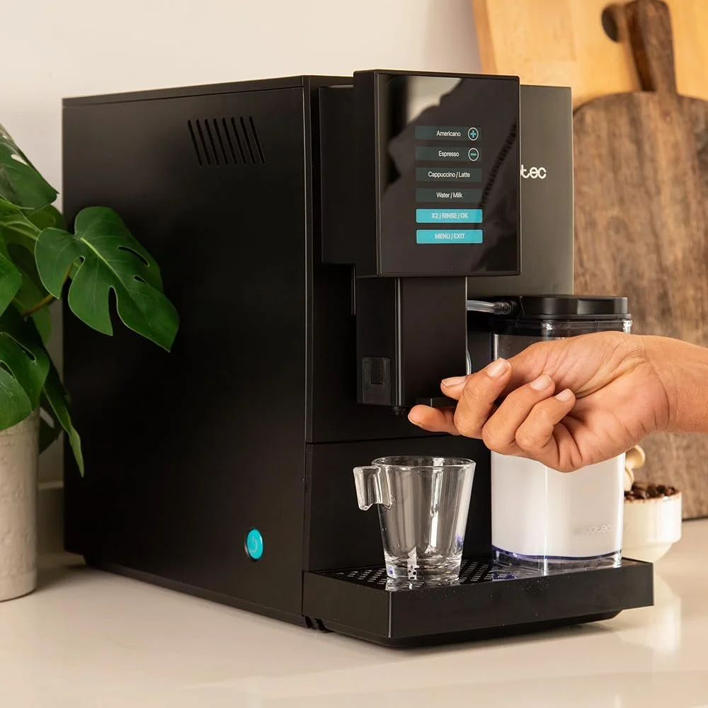 Суперавтоматична кавомашина Cecotec Cremmaet Compactccino Black, 19 Bar, Thermoblock System, резервуар для кавових зерен 150 г, резервуар для води 1,1 л, молоко 400 мл, фото №4