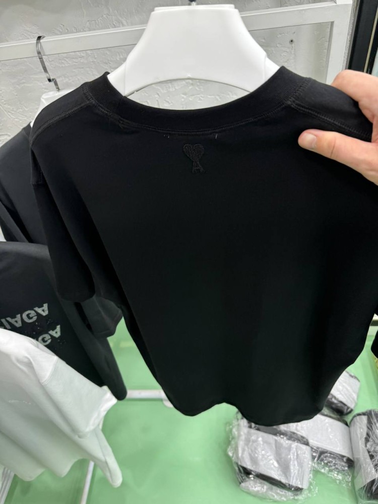 Футболка Ami Paris Black f647, фото №3 Футболка Ami Paris Black f647, фото №3