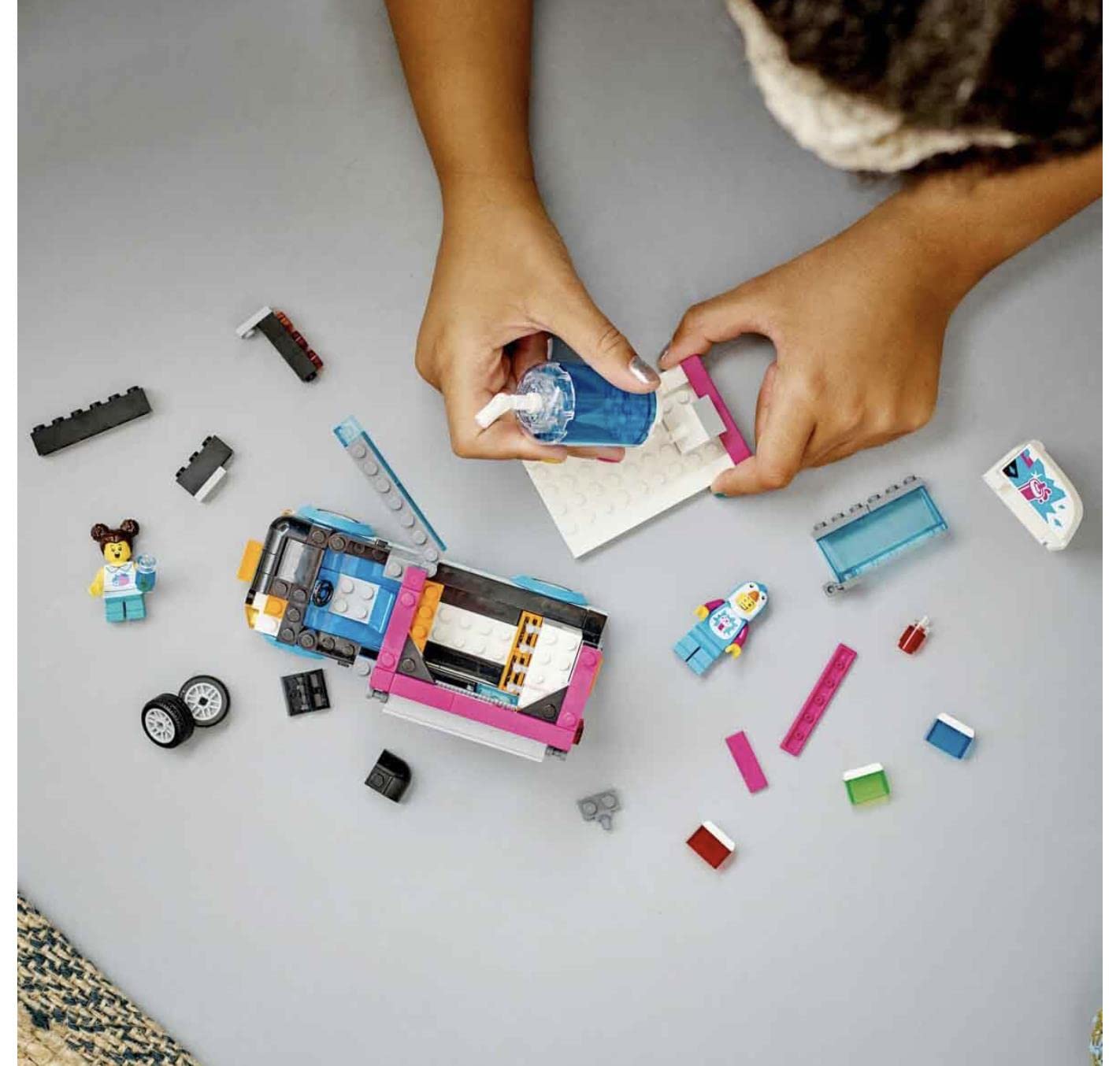 Конструктор LEGO City 60384 Летний набор Фургон со напитками, фото №2