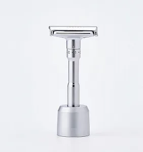 Т-образная бритва SHAVE FACTORY Adjustable Safety Razor 150 г матовая с подставкой synthetic.ua - Фото 1