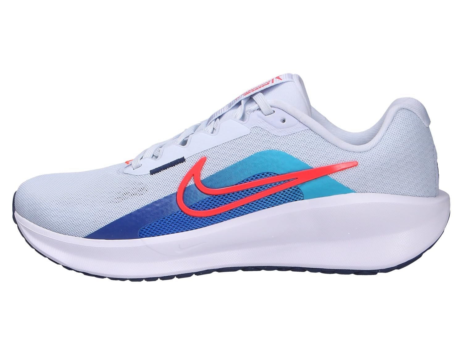 Кросівки Nike Downshifter 13 для бігу по шосе, фото №2 Кросівки Nike Downshifter 13 для бігу по шосе, фото №2