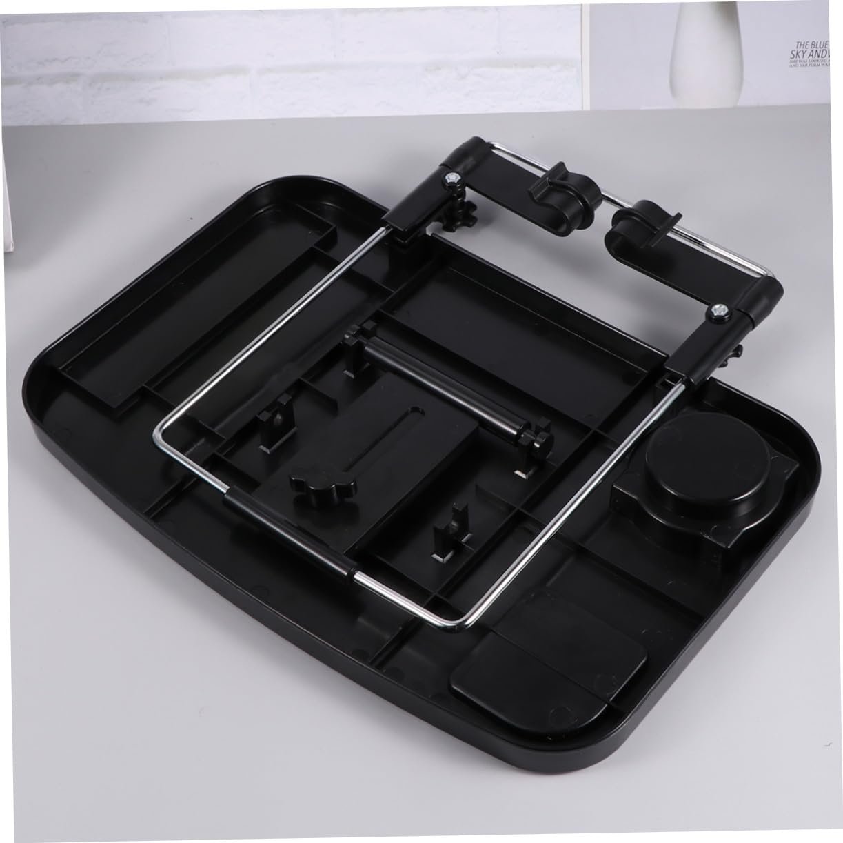 Столик на руль автомобиля складной с регулируемым углом наклона, многофункциональный держатель для ноутбука и органайзер для еды и напитков, портативный маленький столик для заднего сиденья и подстаканник, фото №6