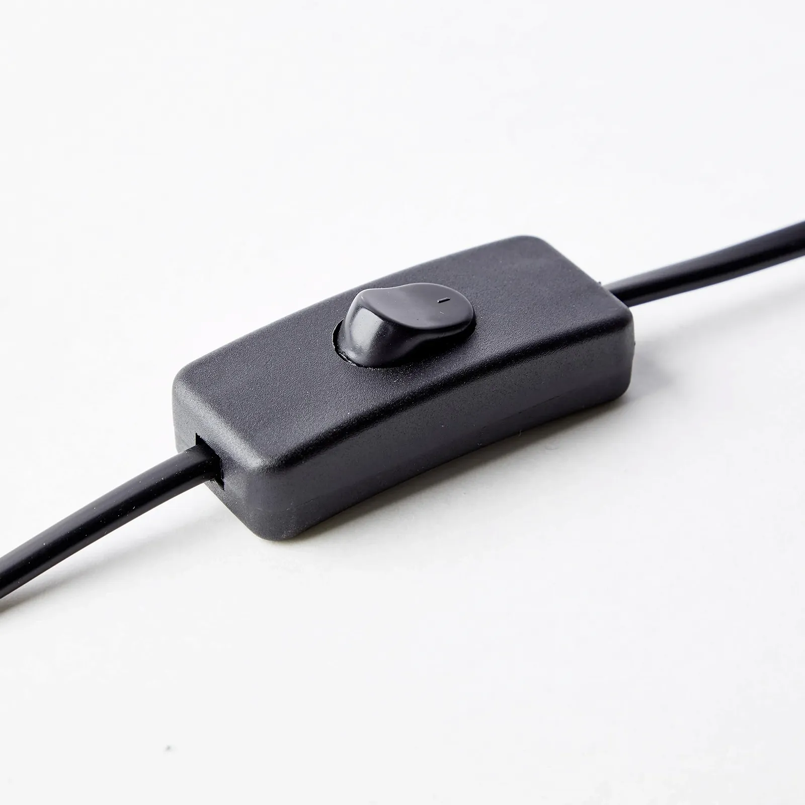 Настільна лампа Brilliant Scarlett 24 см E27 світловий ефект матова чорна, фото №3