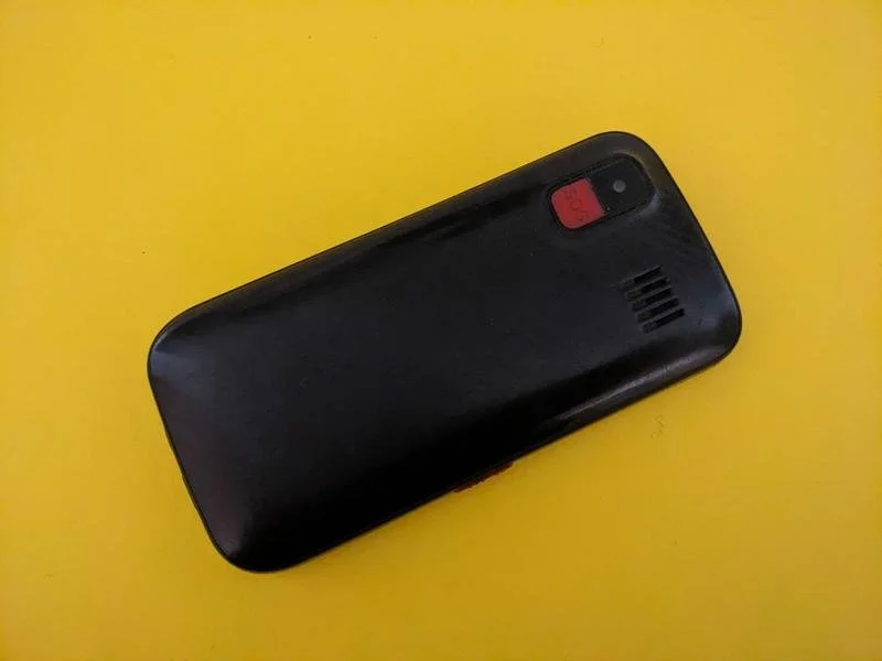 Мобильный телефон Nomi i220, фото №3