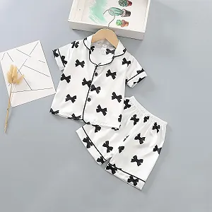 Летняя пижама XINYUNZU, шорты на эластичной резинке + футболка, комплект с V-образным вырезом synthetic.ua - Фото 1