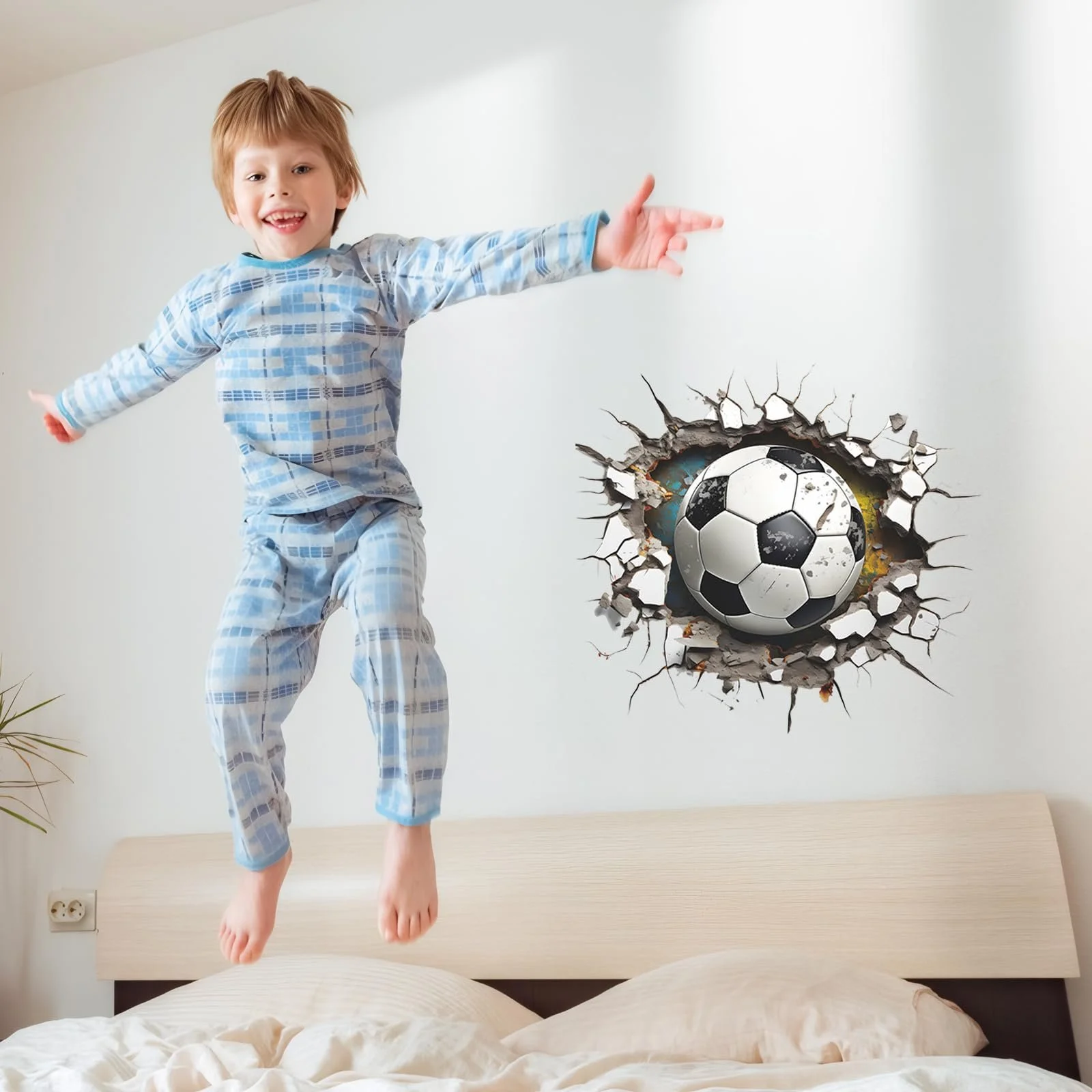 Наклейка на стіну 3D Футболіст Ефект прориву 27 x 29 см, фото №6 Наклейка на стіну 3D Футболіст Ефект прориву 27 x 29 см, фото №6