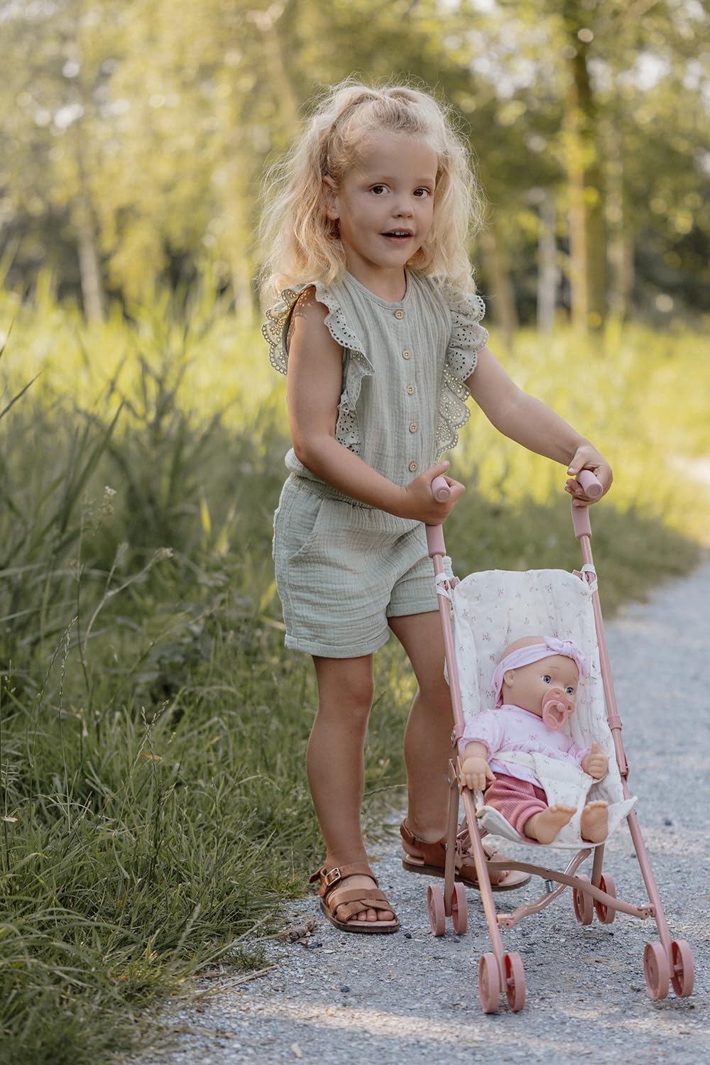 Кукла Little Dutch Lily 4581 Младенческий набор 6 предметов (одежда для куклы, пустышка и бутылка для питья) голубые глаза, мягкое тело - 36 см - от 18 месяцев, фото №7