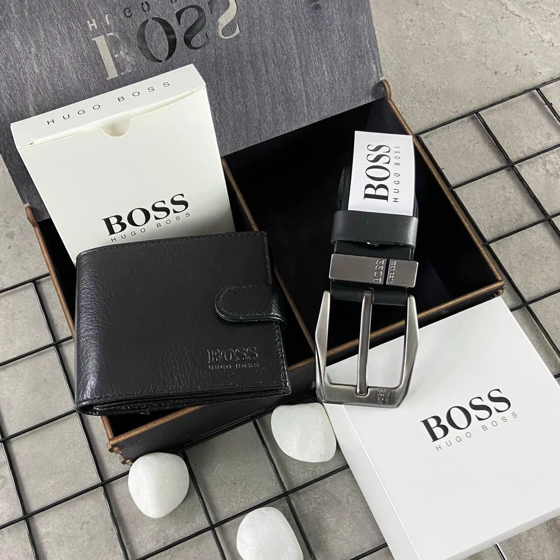 Подарунковий набір чоловічий ремінь і гаманець з натуральної шкіри BOSS, фото №1
