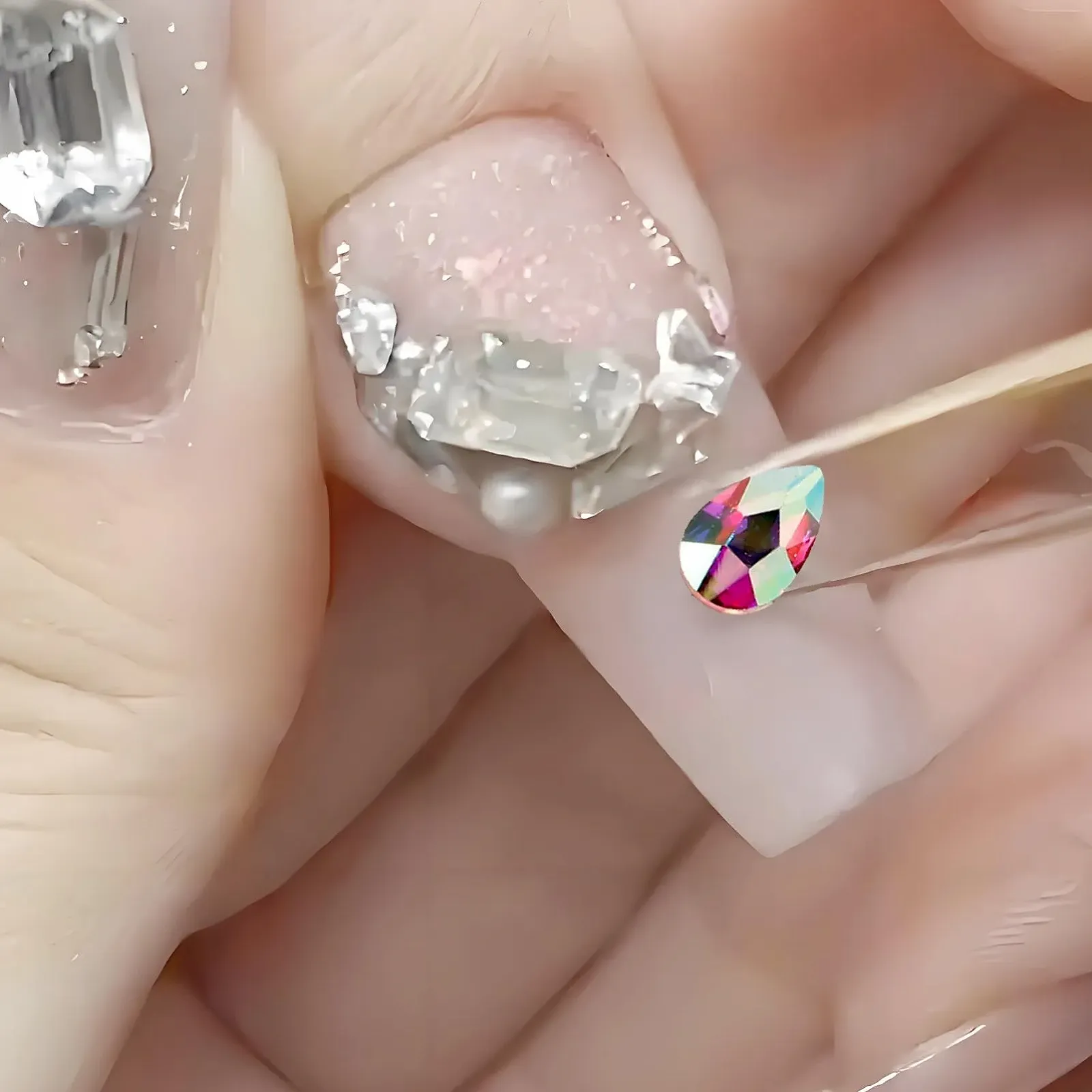 Підвіска для нігтів 3D Healvian з кристалами та плоскою основою, фото №8