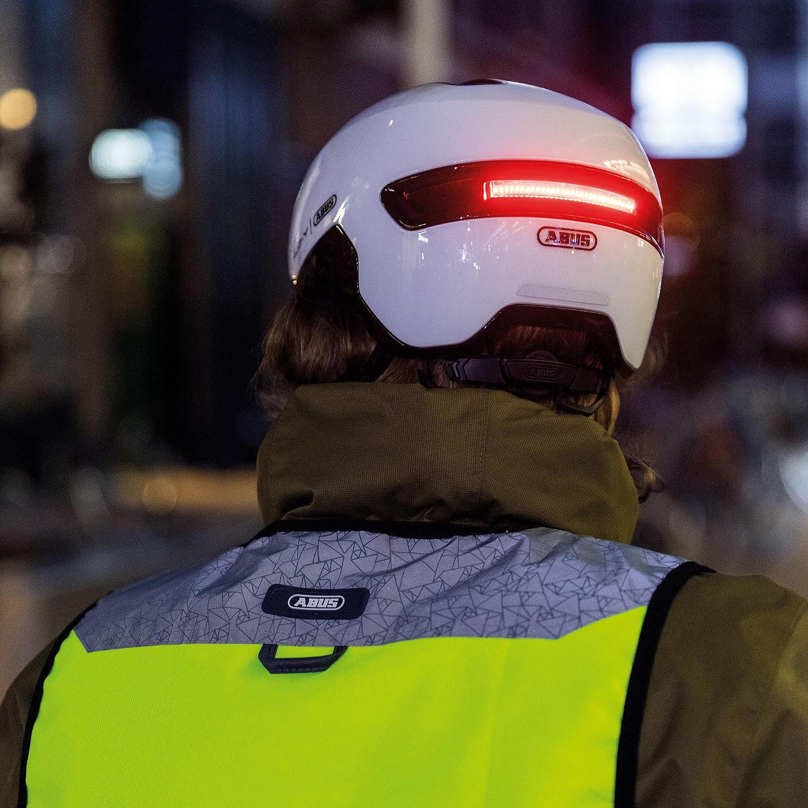 Шолом Urban ABUS HUD-Y з магнітним, перезаряджуваним LED заднім ліхтарем та магнітною застібкою, фото №8