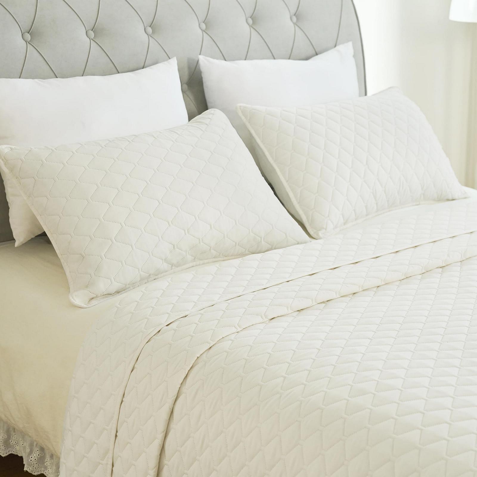 Покривало WOLTU 240 x 260 см з 2 наволочками 50 x 70 см бежеве, стьобаний плед, фото №3