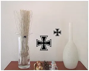 Наклейка на стіну Samunshi Iron Cross Набір 10 шт. 26 x 17 см Чорна synthetic.ua - Фото 1