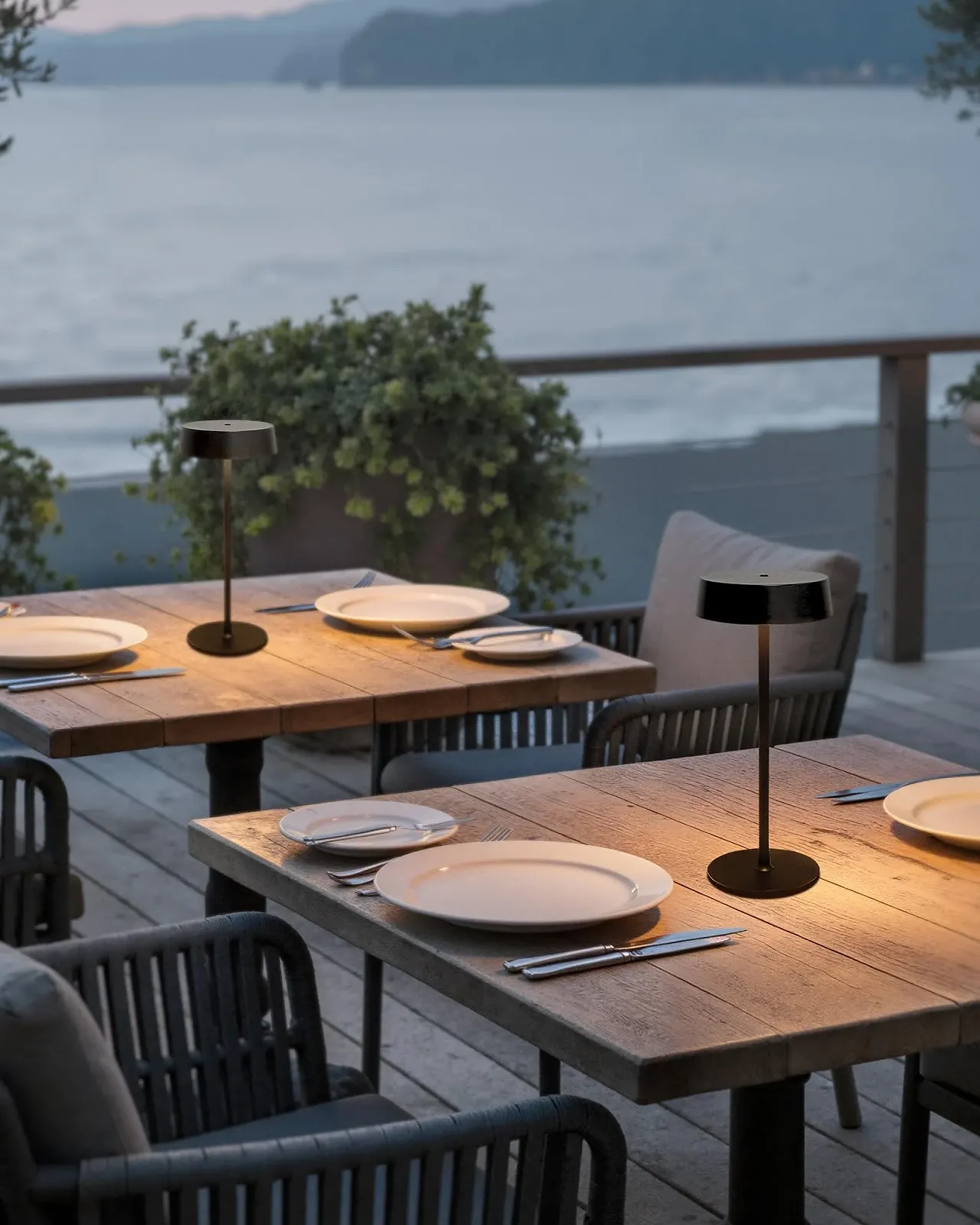 Настільна лампа EZVALO LED Wireless Touch Dimmable IP44 3600 mAh Rechargeable Bedside Lamp, фото №9