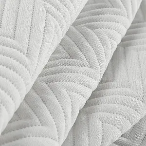 Покривало Eurofirany Стильне стьобане в елегантну клітинку synthetic.ua - Фото 1