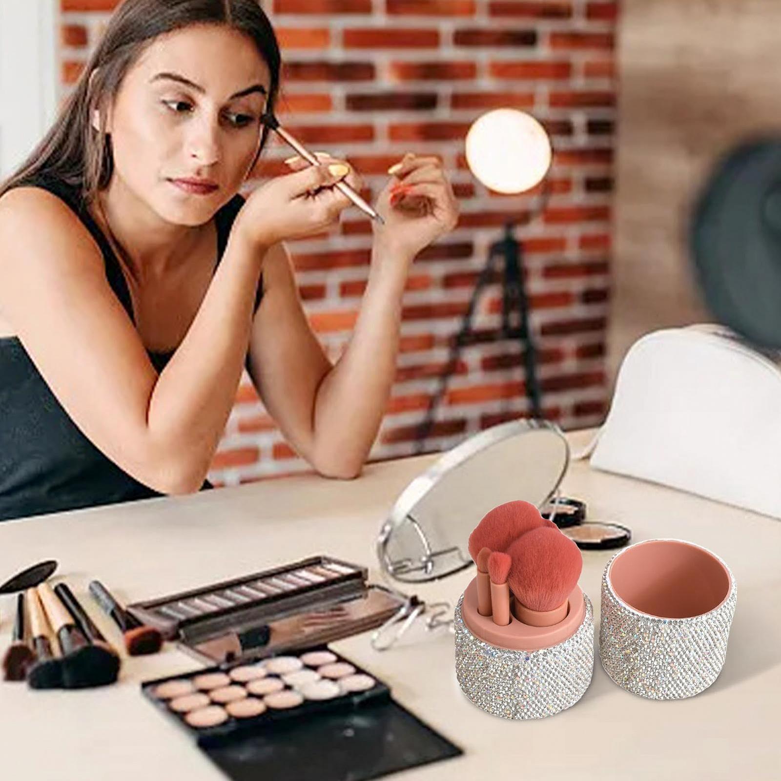 набір пензликів Lyanny -Reise для макіяжу 5 шт з комплектом для зберігання, фото №3 набір пензликів Lyanny -Reise для макіяжу 5 шт з комплектом для зберігання, фото №3