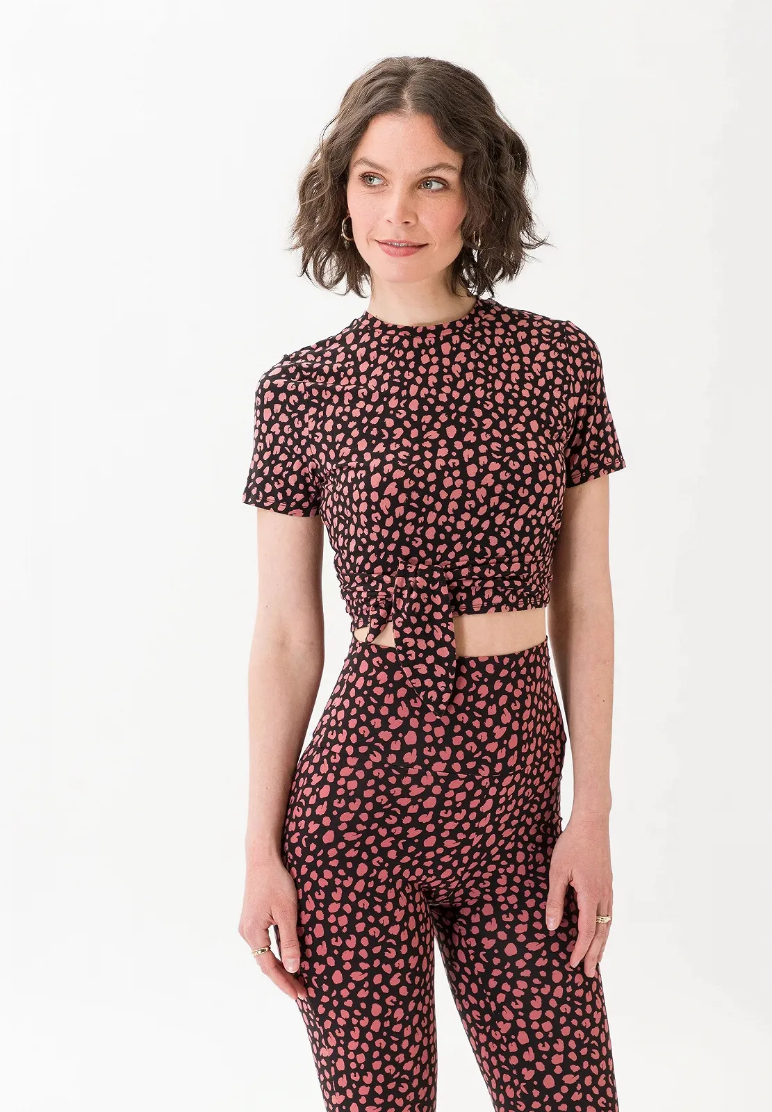 Женская футболка топ Les Lunes The Lou Top Dot Black Blush - L, фото №1 Женская футболка топ Les Lunes The Lou Top Dot Black Blush - L, фото №1