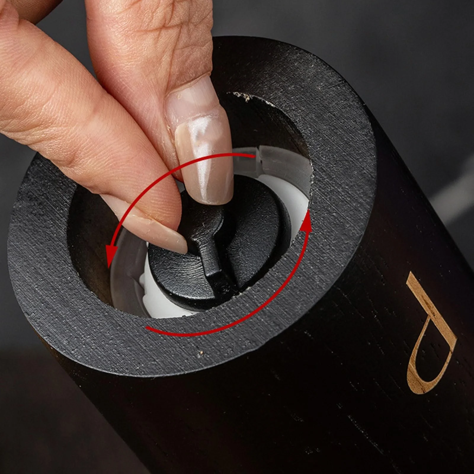 Млин для солі та спецій Дерев'яний з регульованим керамічним механізмом, фото №3 Млин для солі та спецій Дерев'яний з регульованим керамічним механізмом, фото №3