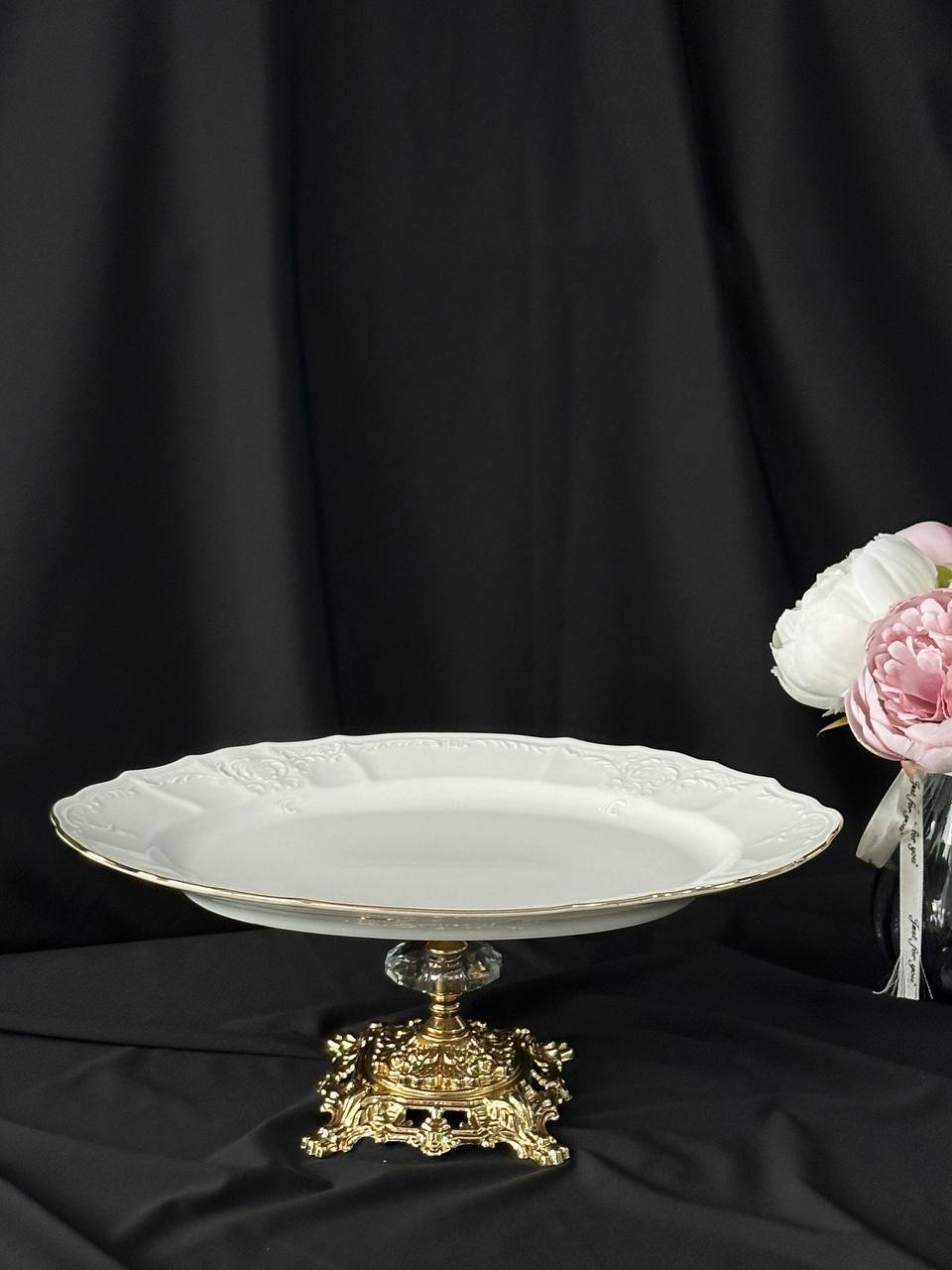 Блюдо порцеляна на золотій ніжці, 34х22 см Bernadotte, фото №1