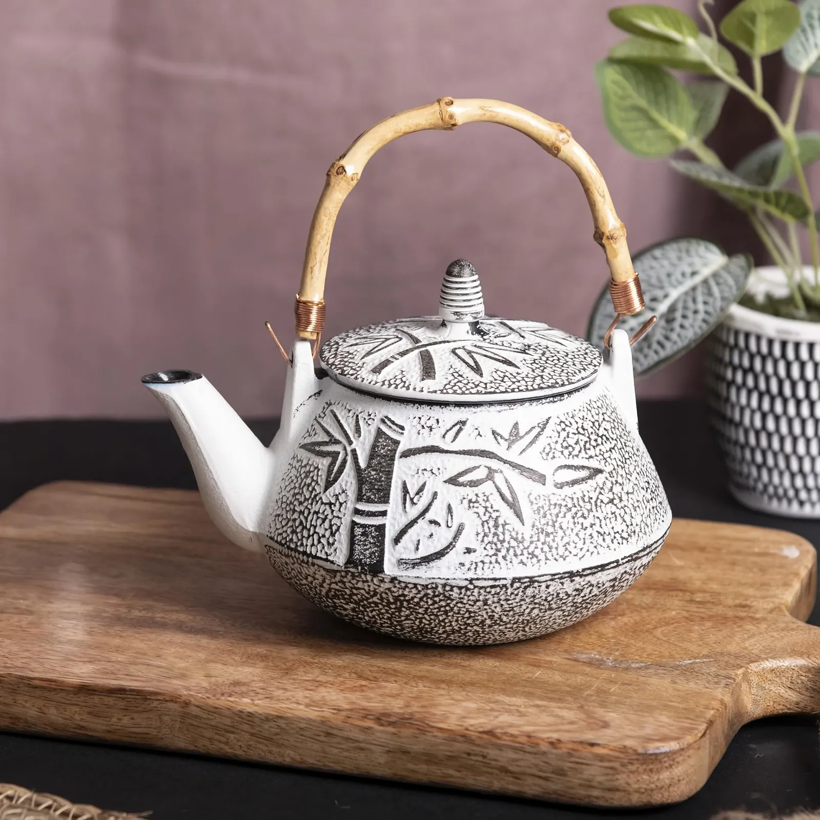 Чайник-заварник Чавунний Bamboo Handle з фільтром з нержавіючої сталі 800 мл Білий, фото №5