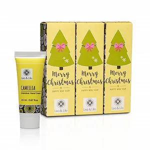 Крем для рук Leo & Lilo Small Greeting - Набор из 3 рождественских подарочных наборов Merry Christmas - 3 индивидуально упакованных крема для рук с камелией 20 мл - Фото 1