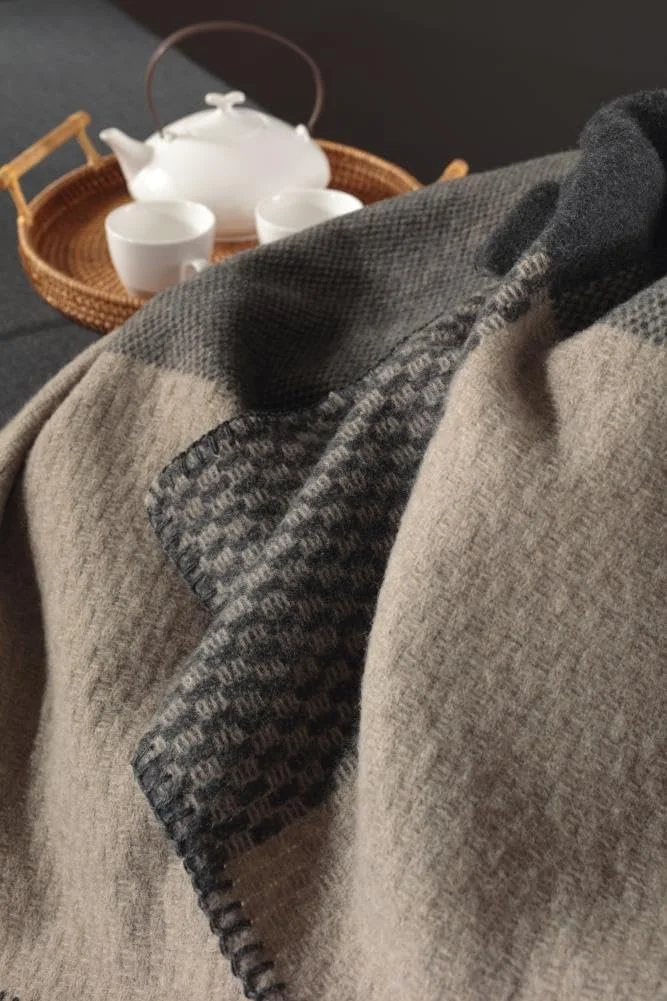 Плед Biederlack Frame Мокка 150 x 200, фото №4 Плед Biederlack Frame Мокка 150 x 200, фото №4