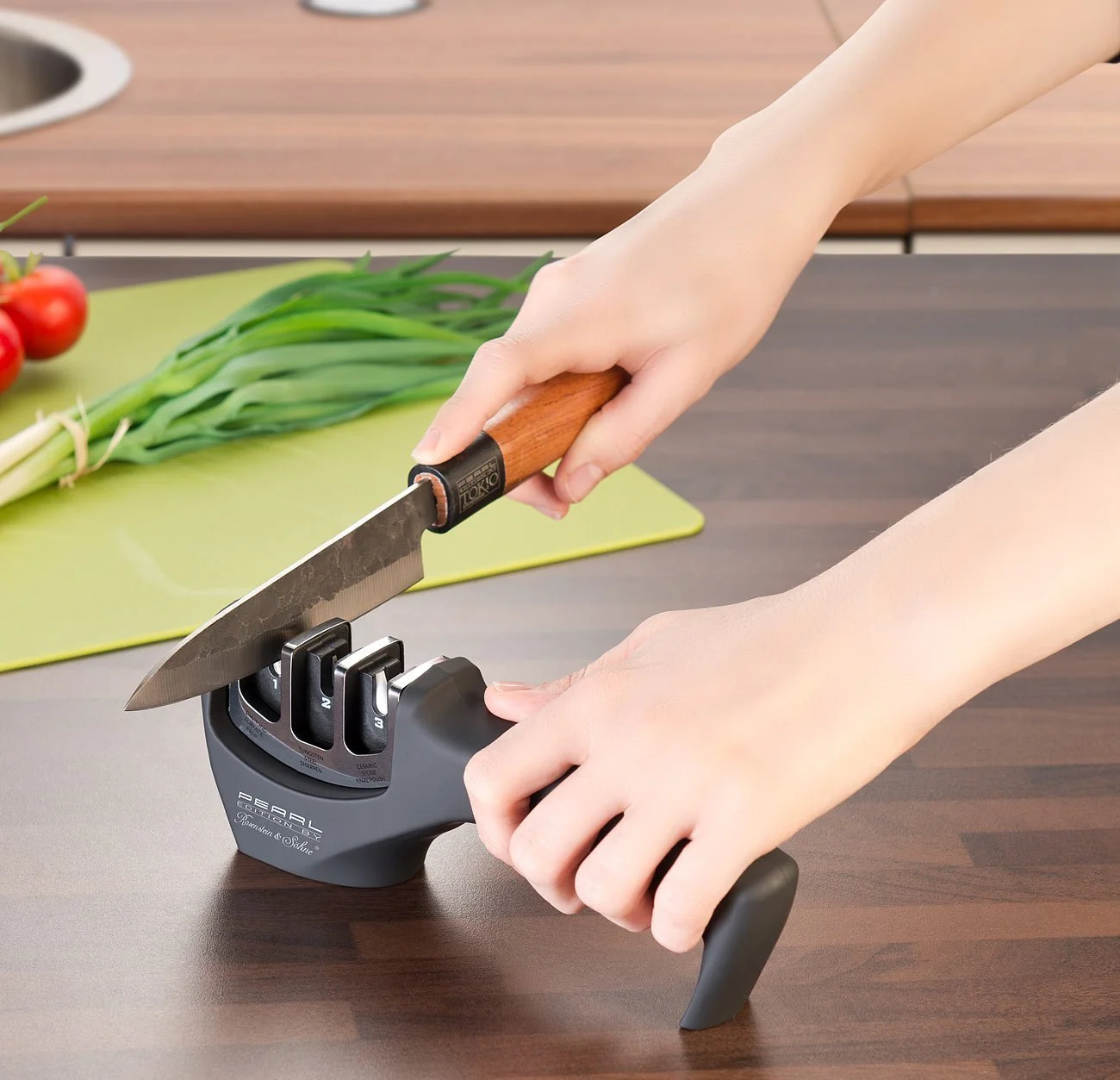 Ручная точилка Rosenstein & Söhne Flash Sharpener 3-уровневая алмазная для стальных и керамических ножей черная, фото №3