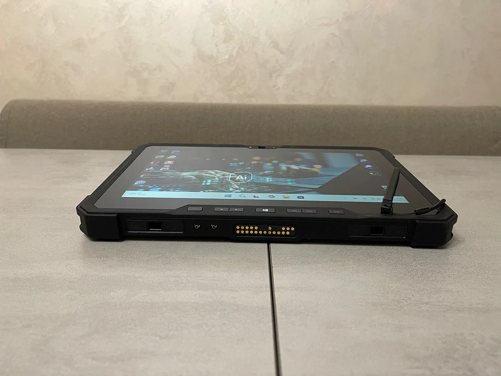 Захищений планшет Dell 7212 Rugged, 11.6" FHD, i5-7300U, 8GB, 256GB, фото №3 Захищений планшет Dell 7212 Rugged, 11.6" FHD, i5-7300U, 8GB, 256GB, фото №3