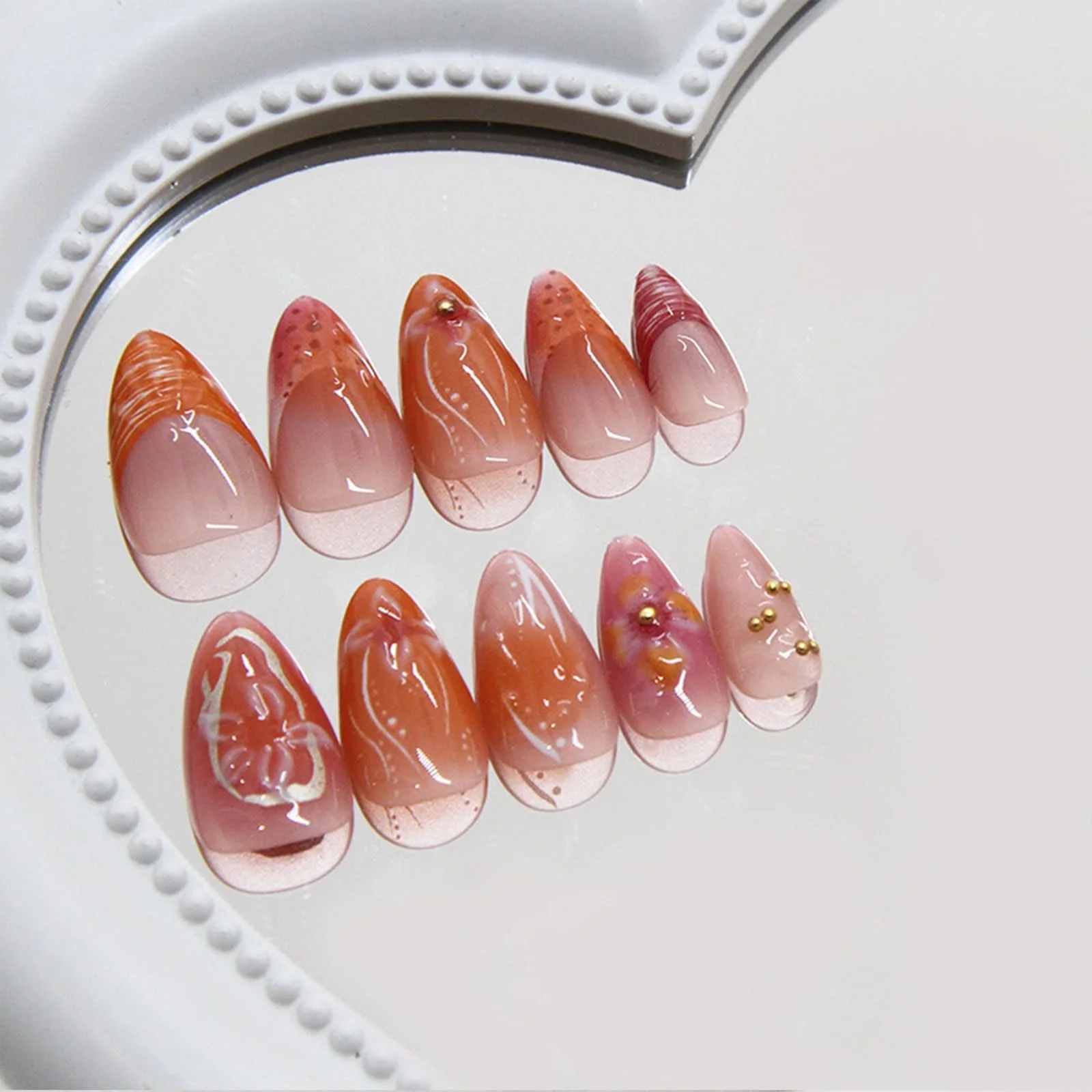 Накладные ногти GlamRays 3D Orange Flowers 30 шт. Medium Almond French Tip Gold Crystal Design, фото №3