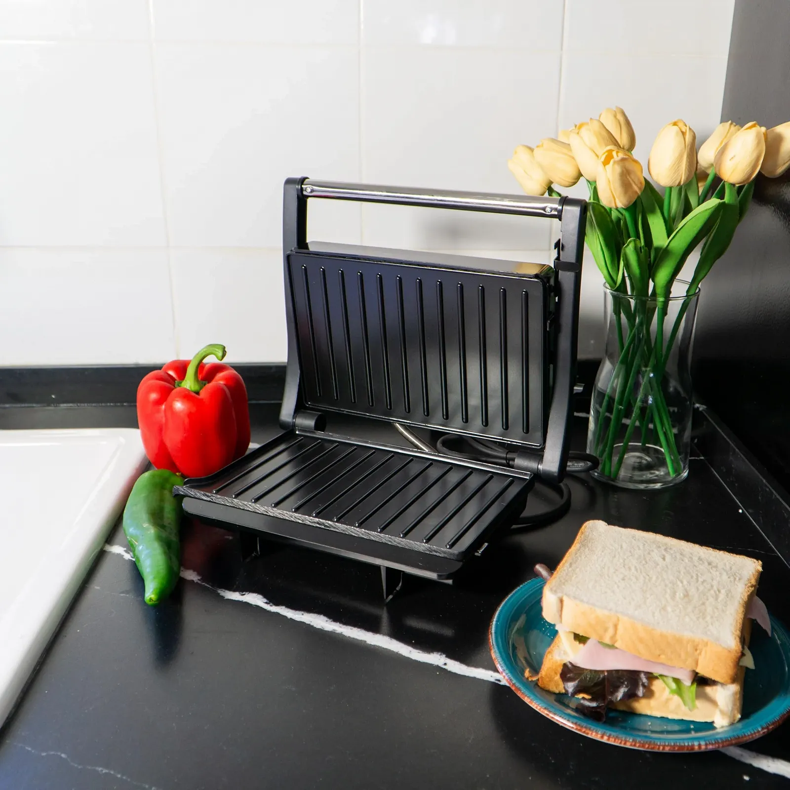 Гриль для паніні JOCCA на 2 скибочки, відкриття на 180

, антипригарне покриття, потужність 1000 Вт, чорний, фото №6