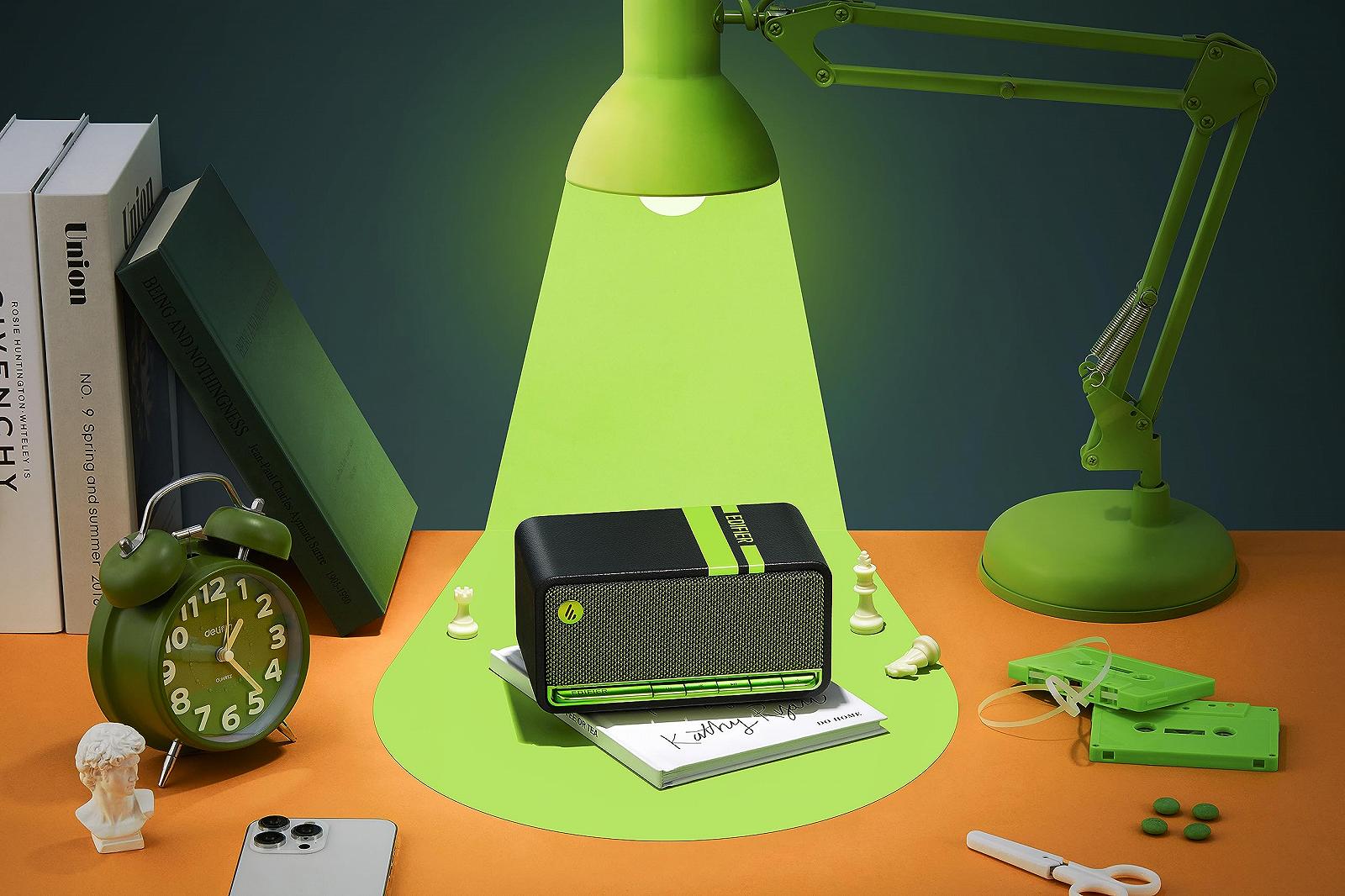 Колонка EDIFIER MP230 Retro Портативная Bluetooth Беспроводная Черная, фото №4 Колонка EDIFIER MP230 Retro Портативная Bluetooth Беспроводная Черная, фото №4